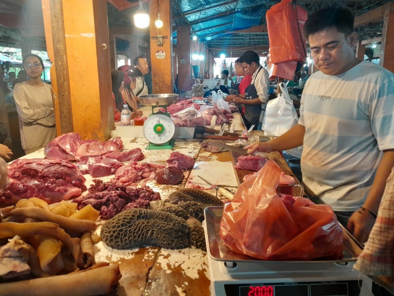 Mendekati Perayaan Imlek, Harga Daging Sapi di Pekanbaru Merangkak Naik