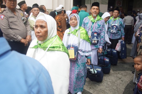 213 Jamaah Haji Asal Kampar Yang Tergabung Dalam Kloter Lima Tiba Di Batam