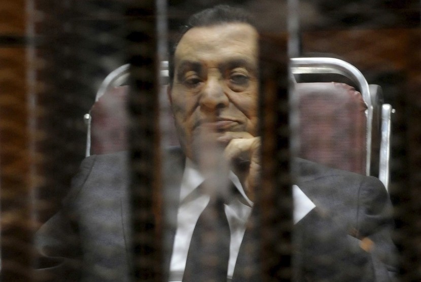 Hosni Mubarak Dijatuhi Hukuman Penjara Seumur Hidup