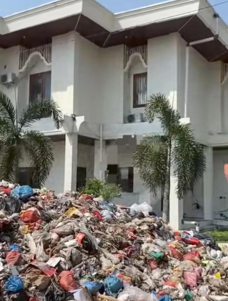 Wali Kota Pekanbaru Dikritik Tak Becus: Gedung Dekranasda Jadi Tempat Penampungan Sampah