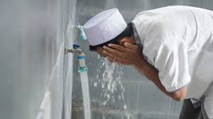Hikmah dan Makna Wudhu Sebelum Sholat
