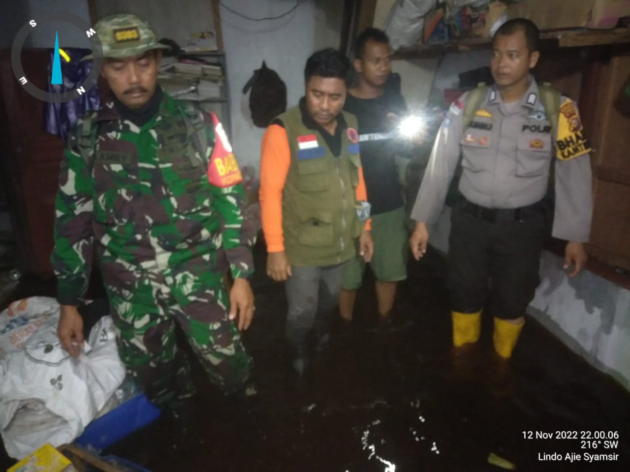 BPBD Meranti Turun Langsung Atasi Banjir di Rangsang.