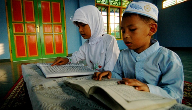 Pemko Pekanbaru Tawarkan Sekolah Gratis SMP Madani Untuk Keluarga Miskin Berprestasi