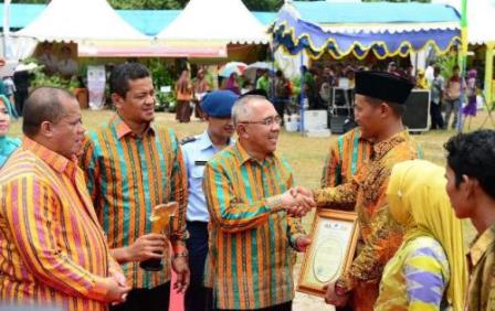 Komitmen Pemprov Riau Dukung Program Pemberdayaan Masyarakat Pedesaan