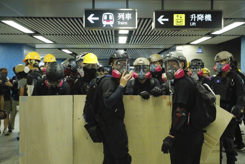 Pengunjuk Rasa Hong Kong Ingin Lumpuhkan Kota