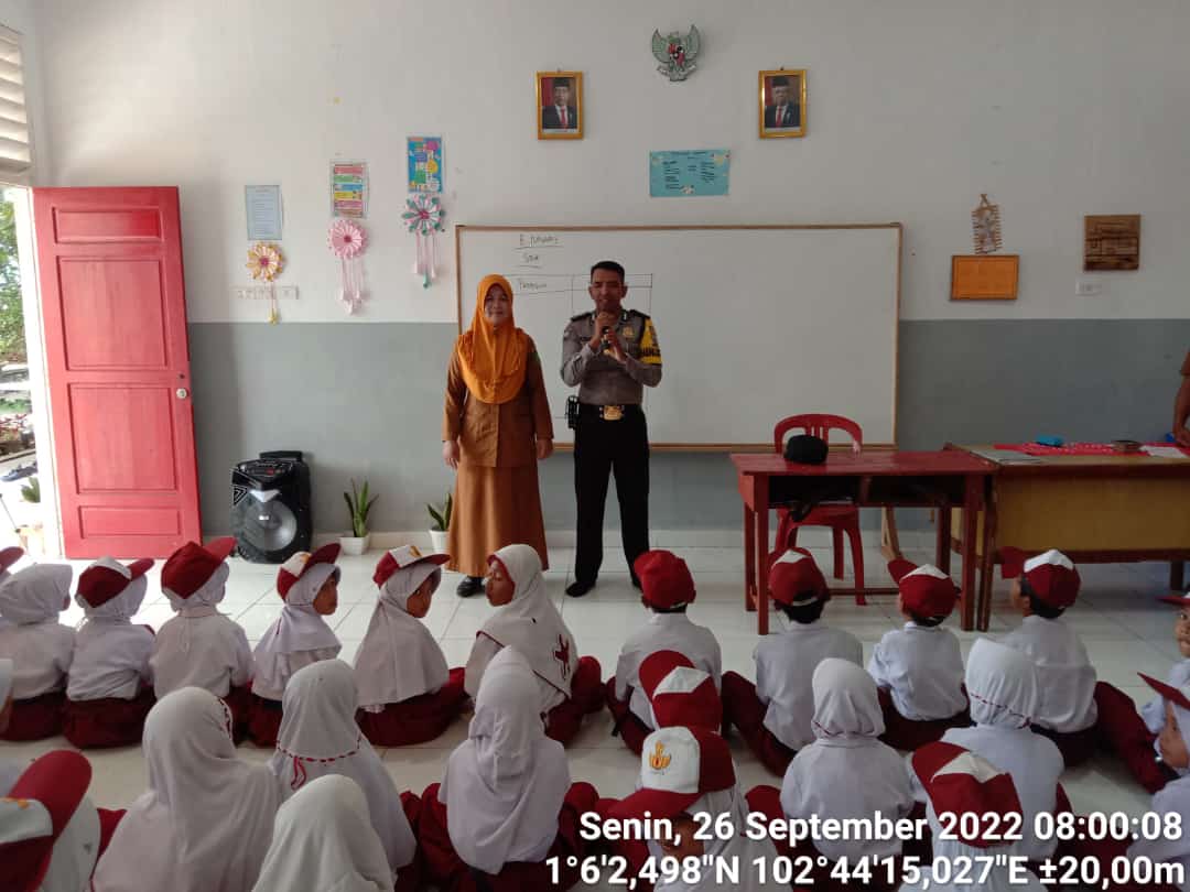 Polsek Rangsang Gelar Police Go to School, Siswa Diberi Penyuluhan dan Berbagai Edukasi 