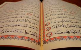 Kala Tokoh Musyrik Terpesona Keindahan Alquran