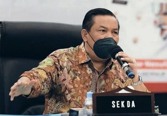 Mantan Bendahara Bapenda Riau Kembalikan Uang Zakat Rp1,1 Miliar