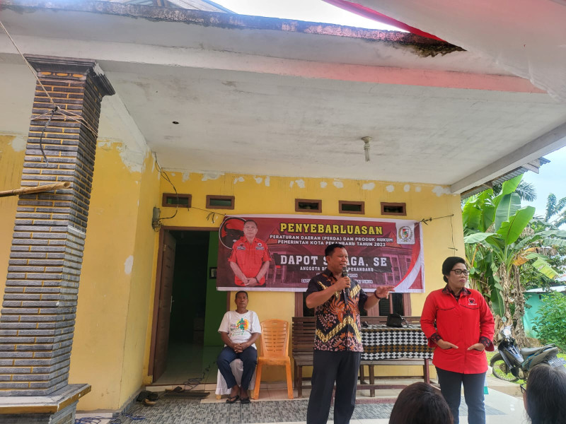 Anggota DPRD Pekanbaru Dapot Sinaga Laksanakan Penyebarluasan Perda