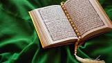 Hukum Menaruh Tulisan Ayat Alquran dalam Kalung untuk Mencari Berkah