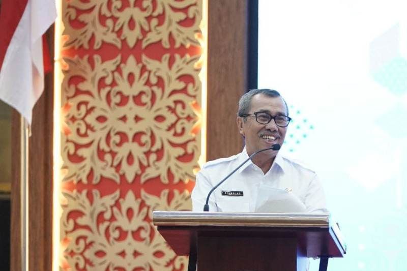 Gubernur Riau Segera Siapkan Alternatif Angkutan truk Batu Bara