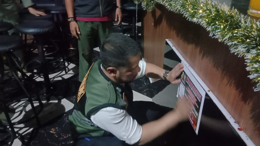 Didemo Warga, Satpol PP Segel THM Heaven Two