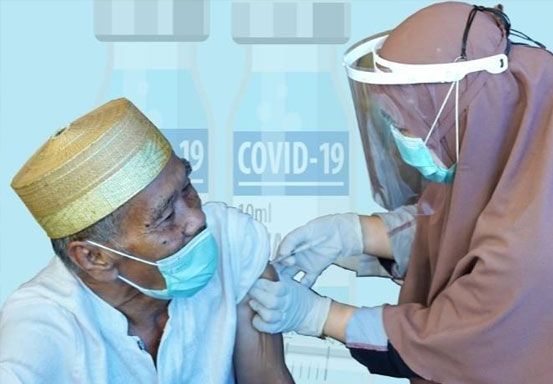 Diskes Klaim Vaksinasi Lansia di Kota Pekanbaru Sudah 66,5 Persen