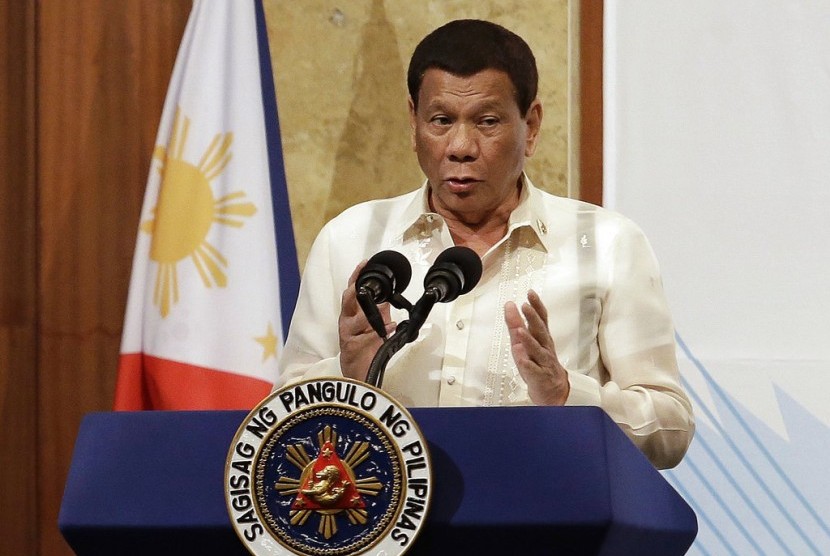 Duterte Perintahkan Tembak Mati Warga yang Langgar Lockdown