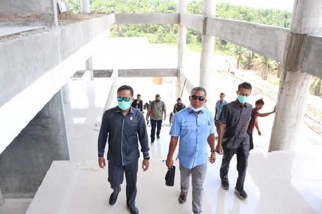 Komisi IV DPRD Kota Pekanbaru Kunjungan Lapangan Lihat Progres Islamic Center