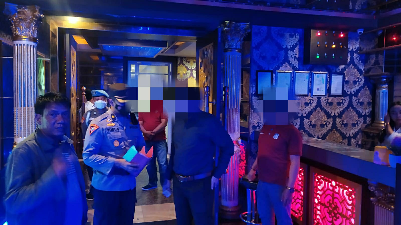 Personel Polres Meranti Razia Tempat Hiburan di Selatpanjang