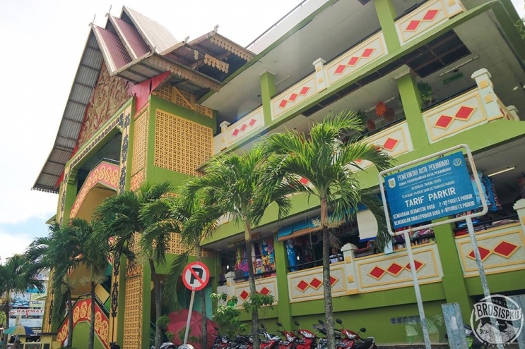 Nasib Pengelolaan Pasar Bawah  Tak Jelas