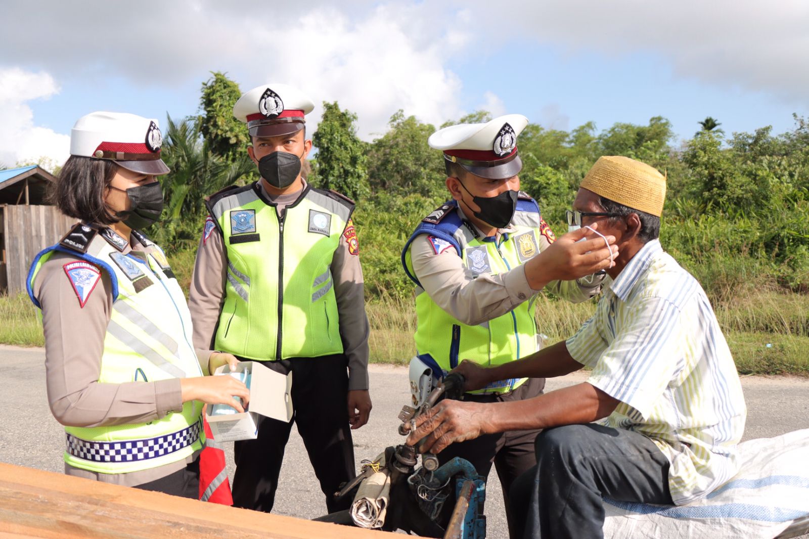 Kedua Operasi Lancang Kuning 2022, Polres Edukasi Taat Aturan Berlalulintas dan Prokes
