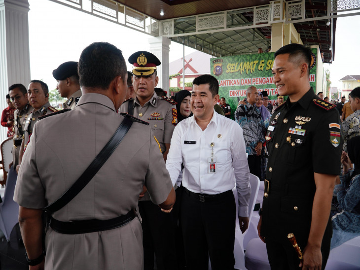 Pj Sekda Kampar Ardi Mardiansyah Hadiri Pelantikan Diktukba Polri Angkatan 53 Tahun 2025