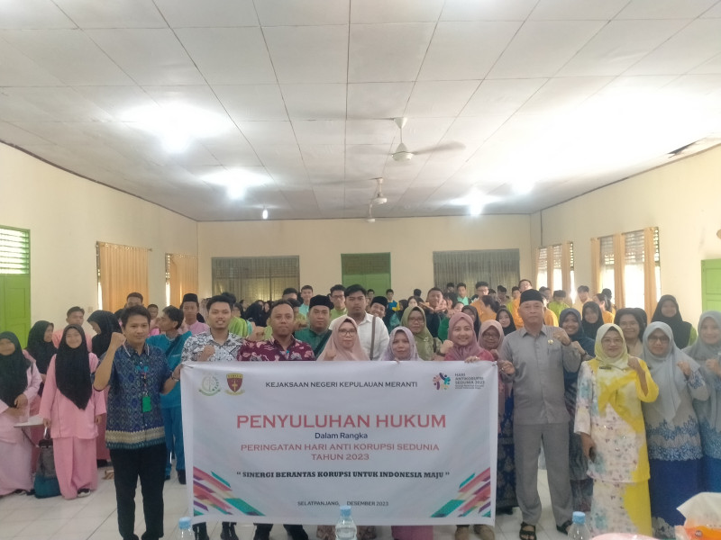 Sampaikan Penyuluhan Hukum Jaksa Masuk Sekolah di Meranti