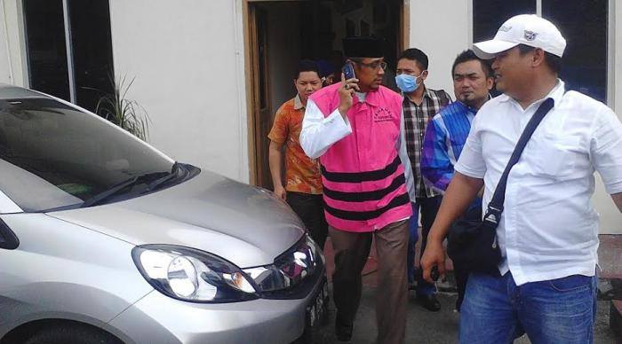 Korupsi Proyek Pembanguanan Jalan HR Soebrantas, Tiga Oknum PNS Dumai Ditahan Jaksa