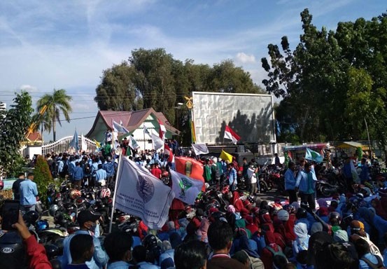Hari Ini DPRD Riau Akan Dikepung 3 Kelompok Aksi Mahasiswa