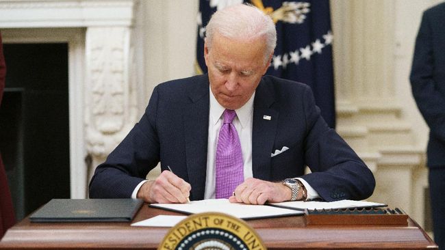 Biden Diam-diam Setuju Jual Bom Canggih ke Israel