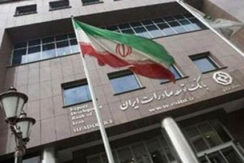 Iran Tuntaskan Merger Enam Bank Terafiliasi ke Militer