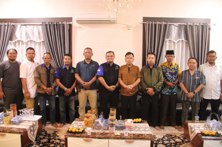 Plt Bupati Meranti H.Asmar Terima Silahturhami Pengurus Daerah Kerukunan Bubuhan Banjar