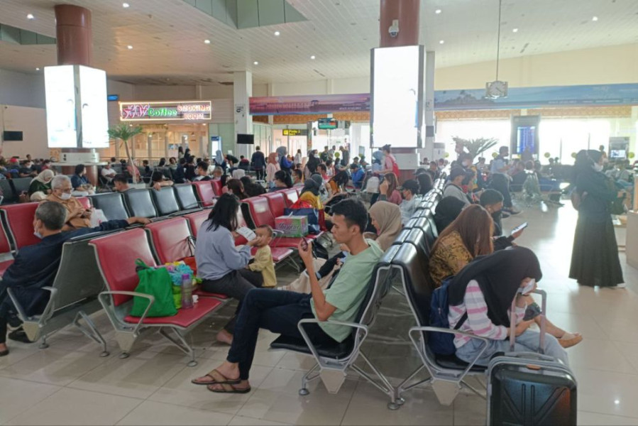 Bandara SSK II Catat 11.055 Penumpang Saat Arus Balik Lebaran