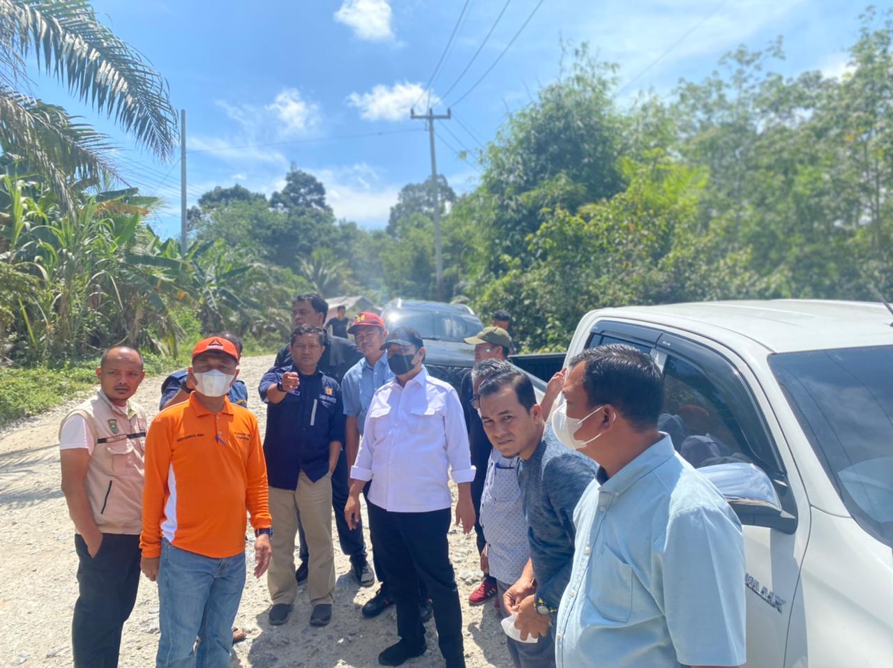 Ketua DPRD Riau lakukan sidak jelang pengerjaan ruas jalan Taluk Kuantan - Cerenti