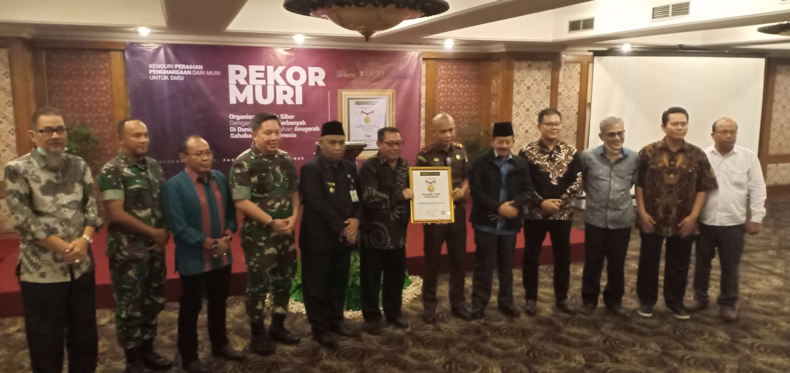 Syukuran Penghargaan MURI  SMSI Mendesain Masa Depan Media Siber 