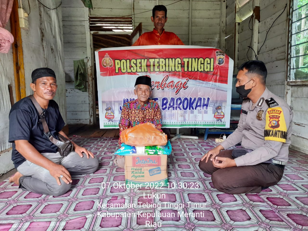 Jumat Barokah, Polsek Tebingtinggi Berbagi Rezeki buat Warga Kurang Mampu
