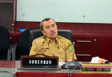 Gubernur Minta Kadisdik Riau Segera Tinjau Sekolah-sekolah di Daerah
