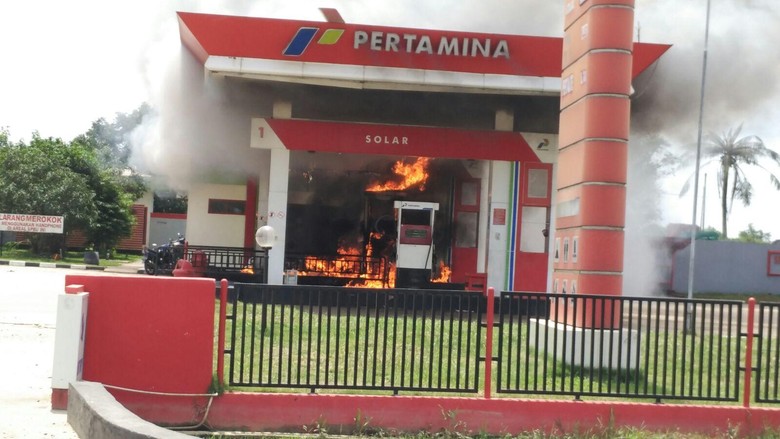 Inilah Akibatnya Jika Pengendara Tolak Matikan Mesin Saat Isi BBM, SPBU di Riau Terbakar