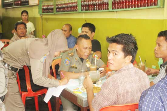 Pegawai DPRD Riau Terlalu Banyak, Ibarat Makan Gaji Buta, Kerja Tak Ada, Layanan Kurang