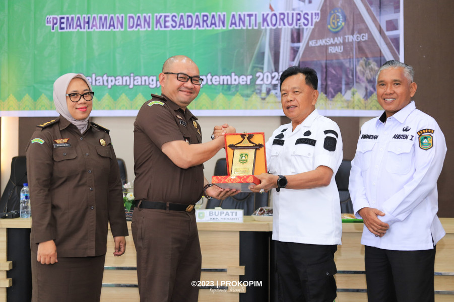 Kejati Riau Laksanakan Pembinaan Masyarakat Taat Hukum Di Kepulauan Meranti