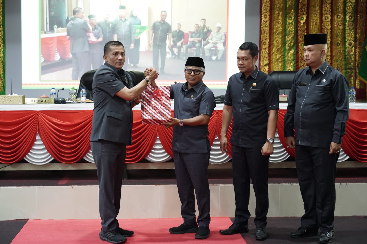 DPRD Meranti Gelar Rapat Tentang Pertanggungjawaban Pelaksanaan APBD Meranti 2021