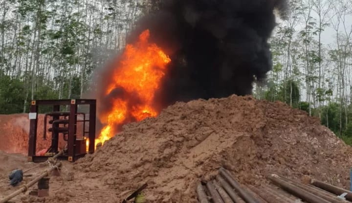 Kebocoran Pipa Minyak PT BSP Ancam Keselamatan Warga.