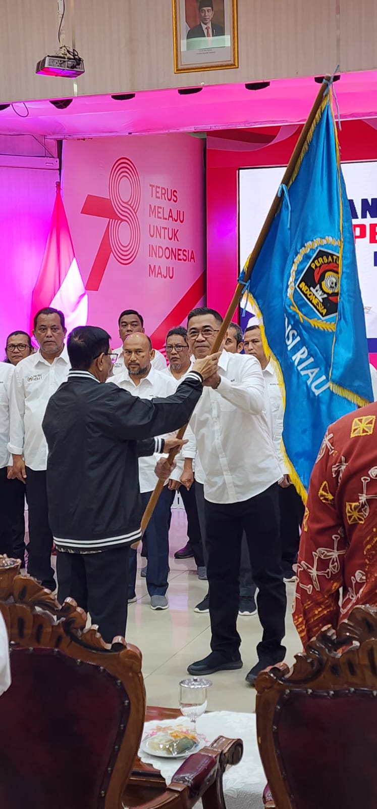 PWI Riau 2023-2028 Resmi Dilantik, Raja Isyam: Semakin Bermarwah dan Bermartabat