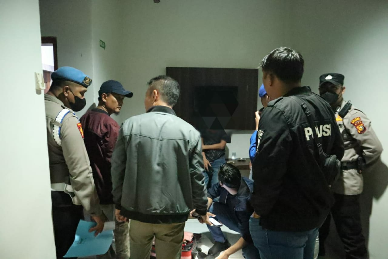 Operasi Pekat Polres Bersama Satpol PP Meranti, Tiga Pasangan Belum Menikah dan Satu Pemakai Narkoba