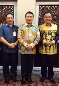 Bupati Inhil Sampaikan Permasalahan Kelapa Kepada Kepala Staf Presiden RI