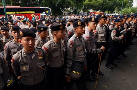 Rapat Pleno Rekapitulasi Pilkada Pekanbaru Dijaga Ketat Ratusan Personel Kepolisian