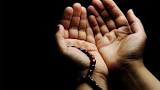 Jangan Ragu Doa dengan Mengangkat Tangan Sesudah Shalat