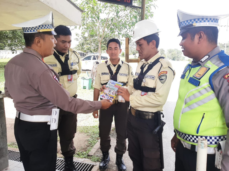 PERSONIL SUBDIT GAKKUM DITLANTAS POLDA RIAU GIAT COOLING SYSTEM GUNA SUKSESKAN PEMILU 2024