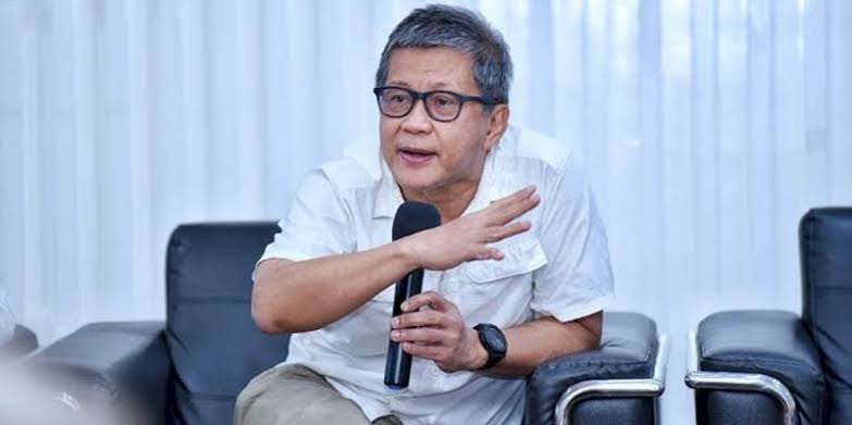 Rocky Gerung: Publik Hanya Tagih Kejujuran Jokowi, Bukan Mencela