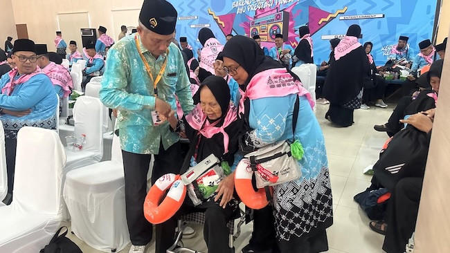 Bandara SSK II Pekanbaru Berangkatkan 424 Calon Jemaah Haji Kloter Pertama Riau