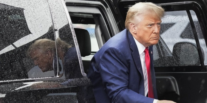 Menyerahkan Diri, Trump Tiba di Penjara Fulton Georgia