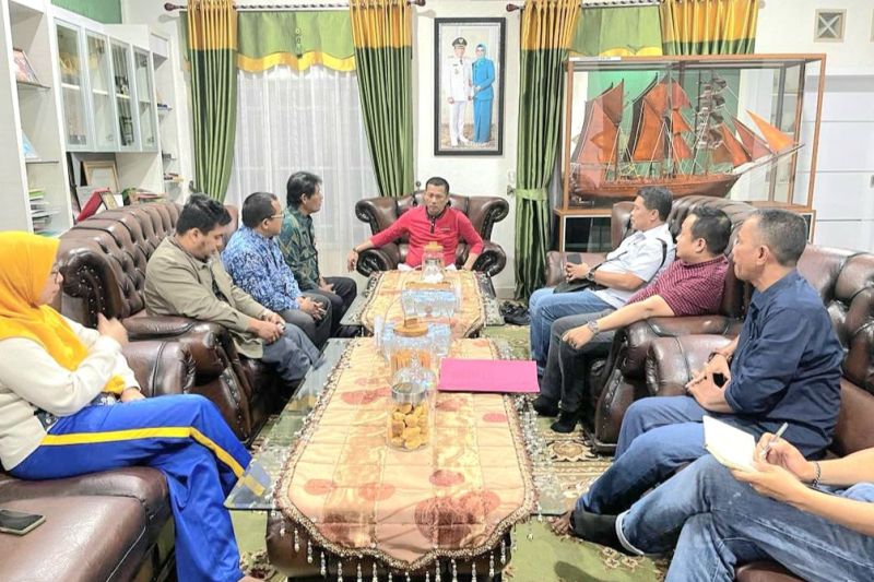 Konflik Dengan Gubri, Bupati Meranti Sudah Beberkan Semuanya ke Kemendagri