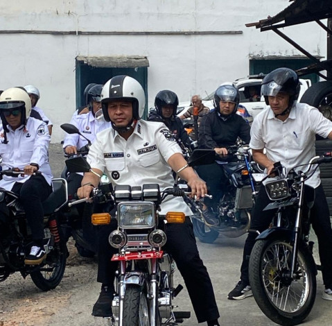 Walikota Blusukan Naik Motor Pantau Kota, Sapa Warga Hingga Tindak Gepeng